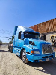 TRACTOCAMION- VOLVO- VNL64T-4244-4